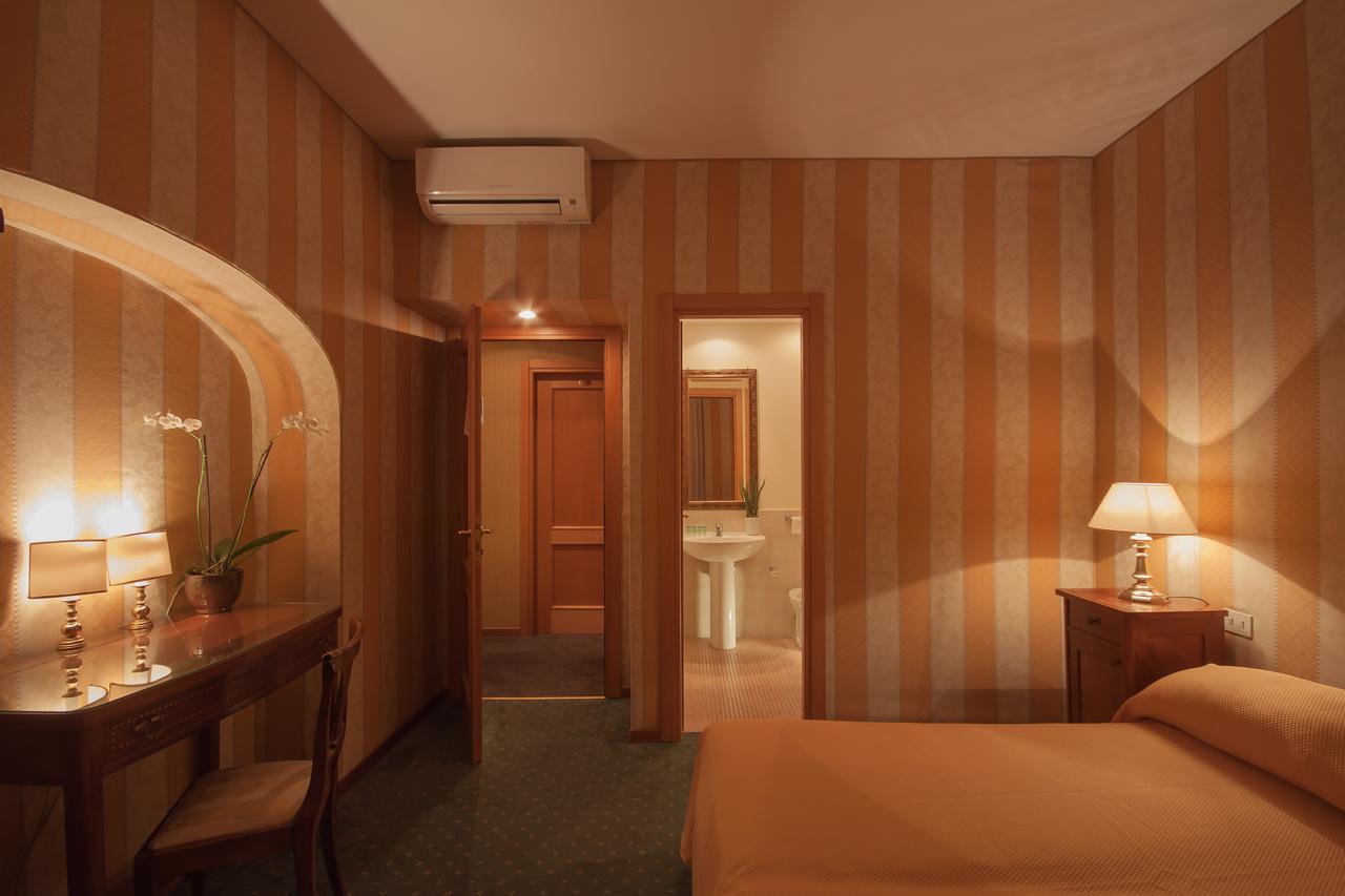 Orange Garden Guest House โรม ภายนอก รูปภาพ